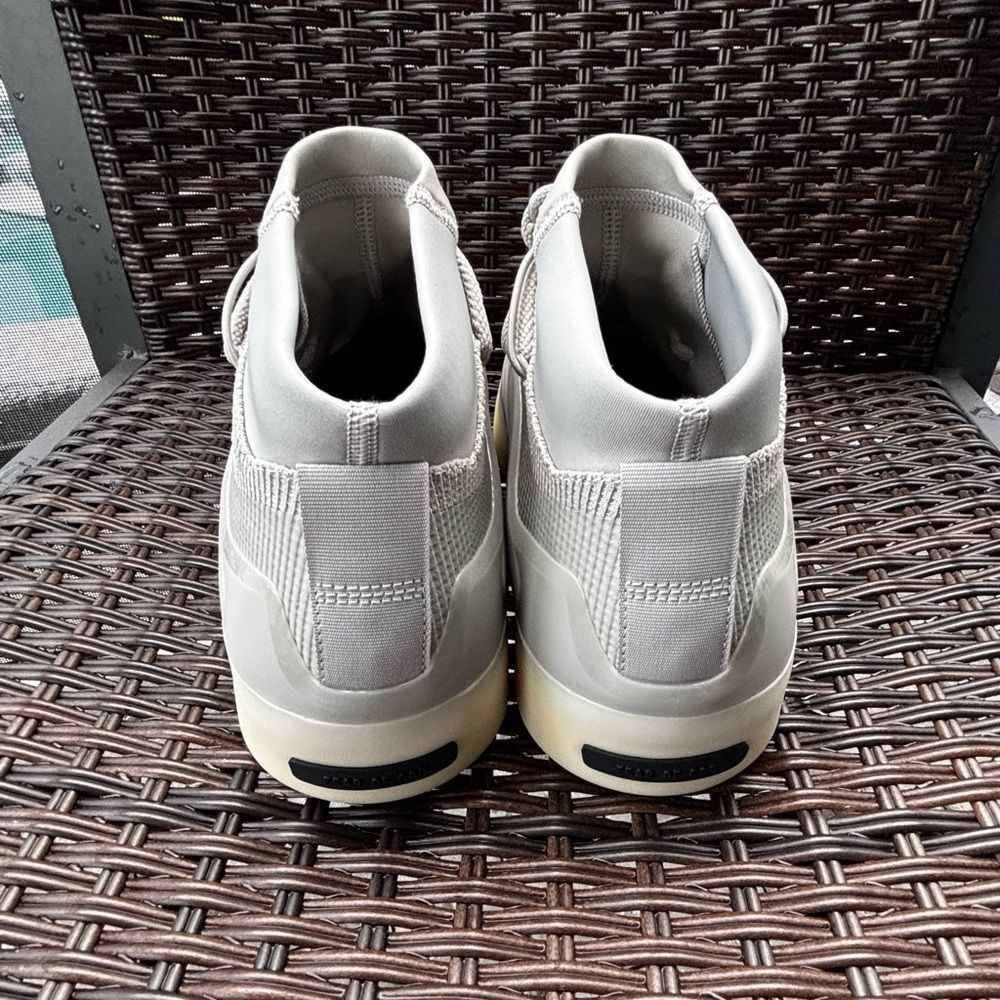 Fear of God x Adidas Basketball Sesame Carbon - Picture 6 of 8